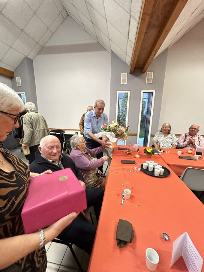 LE REPAS DES ANCIENS